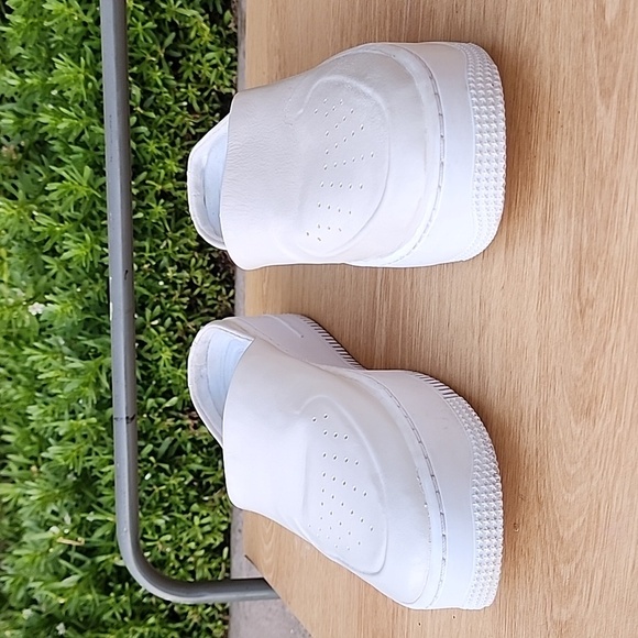 Nike Air Force 1 Lover XX Womens Size 9 Shoes Mules Slides Sneakers Off White - Picture 2 of 9